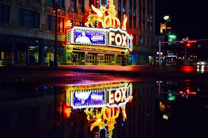 the fox theatre marquee lit up in the dark in detroit