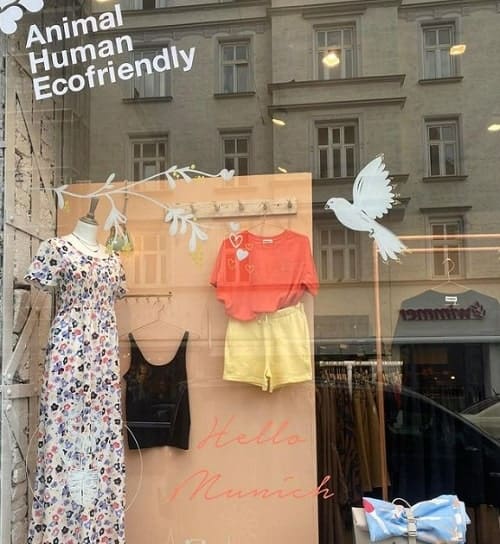 the outside window of the vegan and eco friendly clothing shop deer goods in berlin