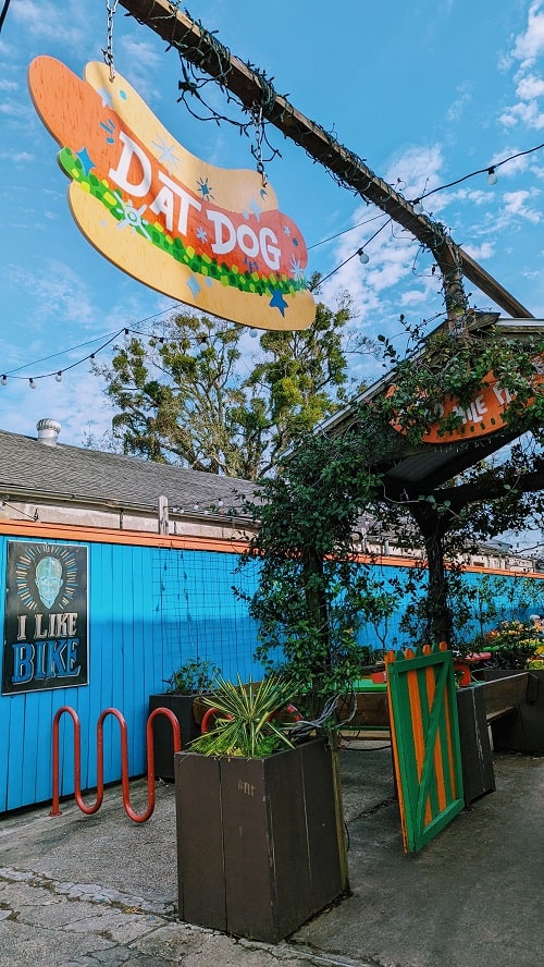 Dat Dog Outdoor vegan-friendly restaurant Garden District New Orleans