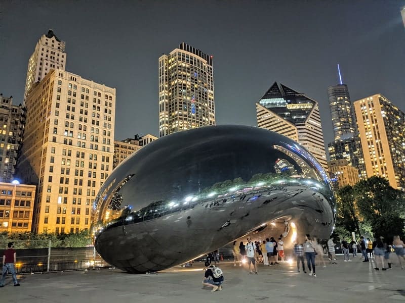 the chicago bean at night in chicago