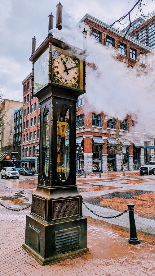 gastown steam clock in vancouver