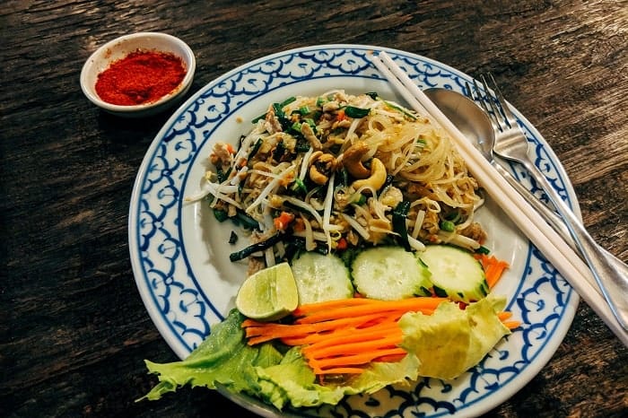 vegan pad thai in chiang mai thailand