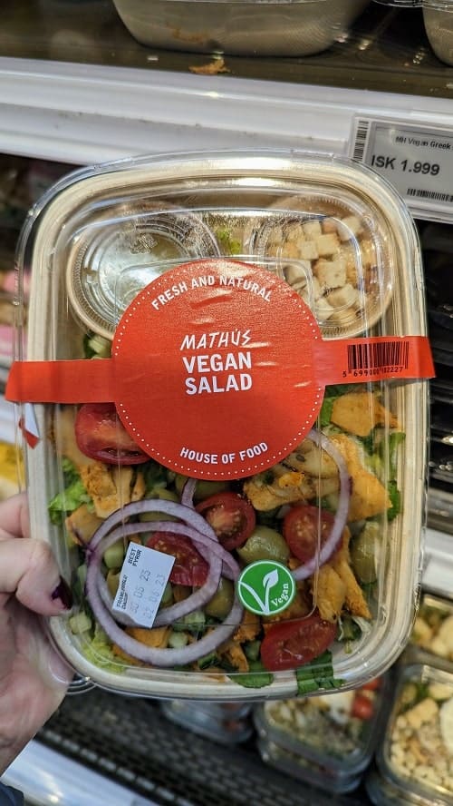 vegan salad at the Keflavik Airport