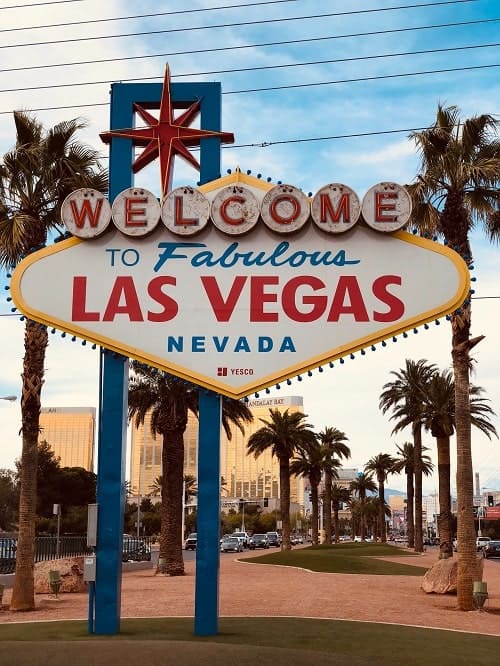 welcome to las vegas neon sign