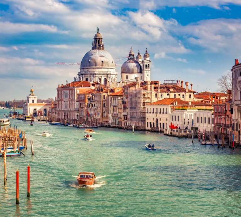 Vegan Foodie Guide to Venice, Italy: Best Restaurants, Tips + MORE