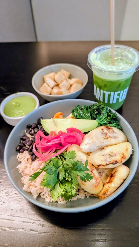 vegan blackbean and plantain bowl with a green juice at Plantiful in bangkok