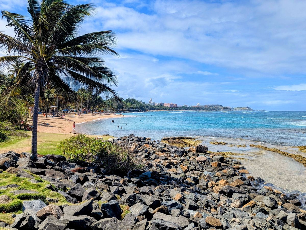 quiet Escambrón Beach in san juan puerto rico on a sunny day